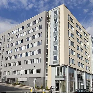 4* Otel Leonardo